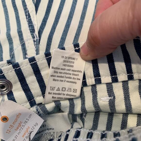 GYMBOREE Girl’s NWT Blue/White Stripe Faded Jeans Shorts / Size: 12-18 Months - Picture 4 of 6